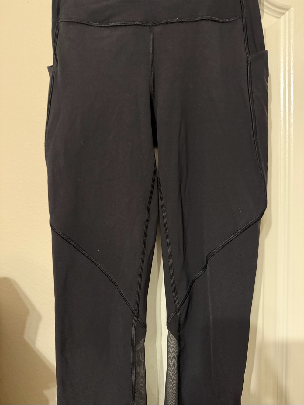 lululemon athletica Black Performance Pocket Leggings size 6